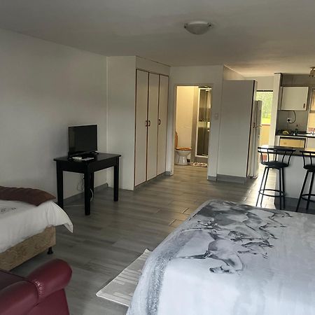 Mzingazi Waterfront Lägenhet Richards Bay Exteriör bild